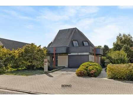 energiezuinige architectenwoning met tuin in grembergen