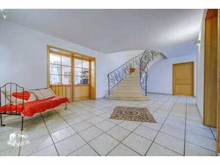 maison de luxe à vendre à augny : 1 395 000 €