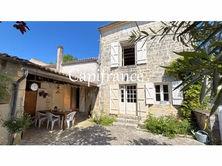 maison à vendre fenioux 5 pièce(s) 120m2 134 000€