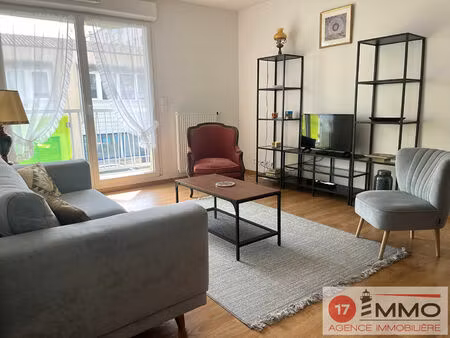 location appartement 2 pièces 45 m² à la rochelle (17000)