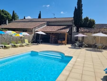 vente maison 12 pièces 361 m² louzignac (17160)
