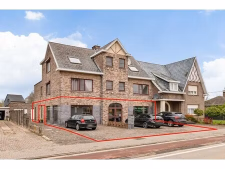 commercieel te koop in onze-lieve-vrouw-waver