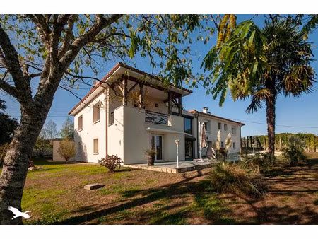 vente maison 5 pièces 226 m² à javerlhac-et-la-chapelle-saint-robert (24300)  265 500 €