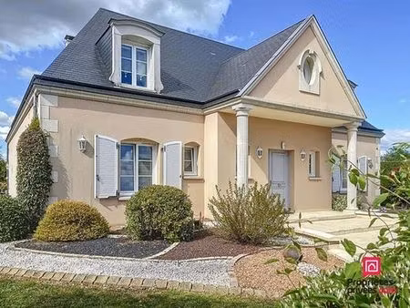 maison de prestige de 230 m2 en vente saint-cosme-en-vairais  france