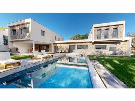 vente maison 5 pièces 275 m² assas (34820)