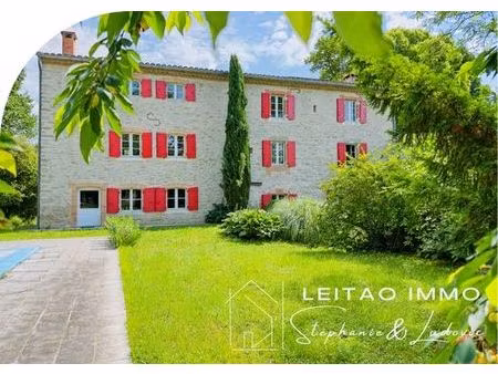 maison de luxe 6 chambres en vente à puycalvel  occitanie