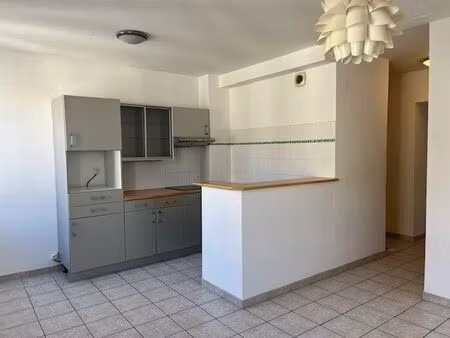 location appartement 2 pièces 37 m² à marseillan (34340)