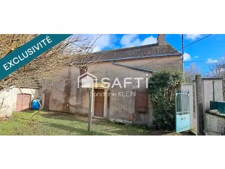 maison en pierre à fort potentiel  agrandissement possible  terrain 800 m² en bord de ruis