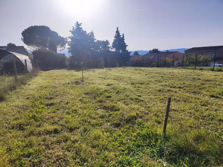 vente terrain 440 m² à pertuis (84120)  179 000 €