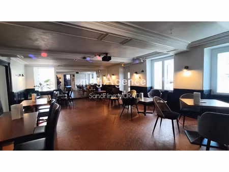 vente locaux professionnels 134 m² à pré-en-pail-saint-samson (53140)  126 667 €