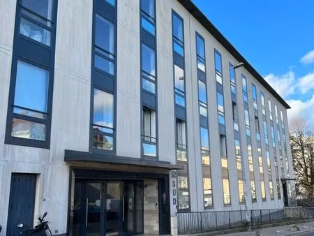 vente bureau 4 pièces 62 m² saint-denis (93200)