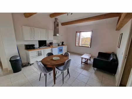 location meublée appartement 2 pièces 46 m² à tourtour (83690)  550 €