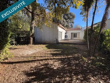 maison plein pied 110m²  3 chambres et jardin.