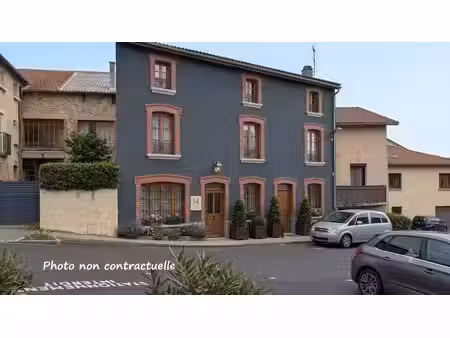 maison 6 pièces - 199 m²