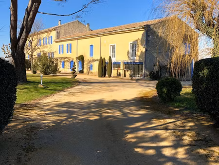 vaucluse très grand mas avec potentiel région touristique