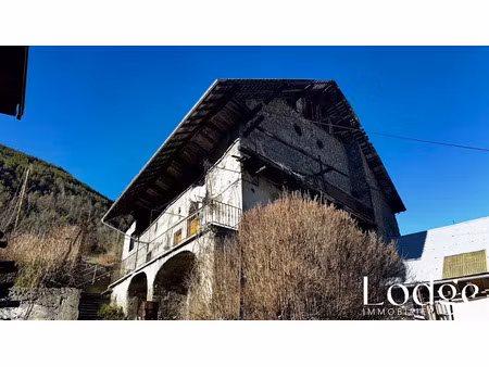 vente maison 10 pièces 350 m² à l'argentière-la-bessée (05120)  231 000 €
