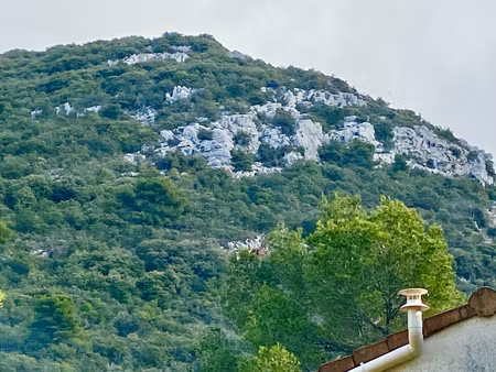 villa la turbie sur grand terrain