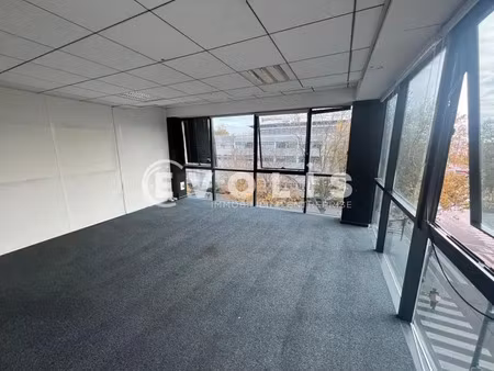 location bureau chelles 77500