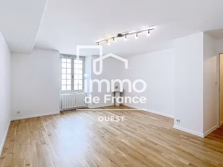 location appartement 3 pièces 77m²