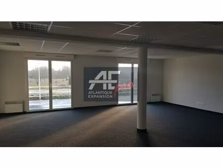 location local professionnel 59m² st nazaire 44600