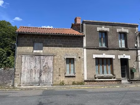 maison de bourg de 4 chambres à rénover