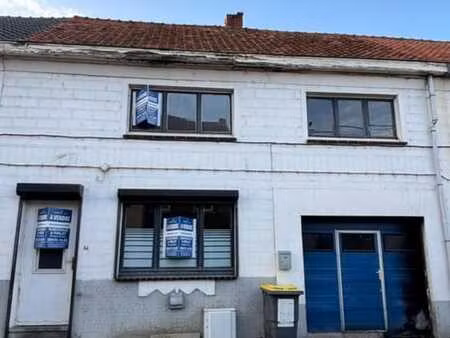 maison 2 façades avec garage à rénover