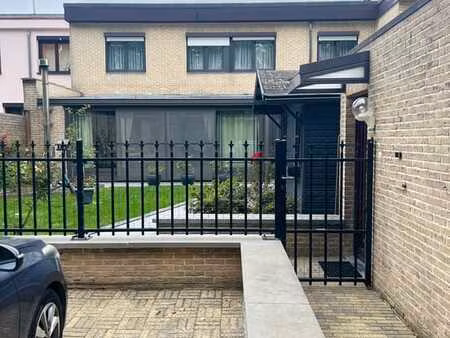 charmante maison 2 façades avec véranda schepdaal