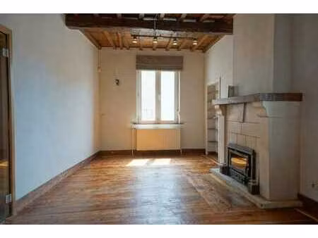 charmante maison dans le village de jeneffe!