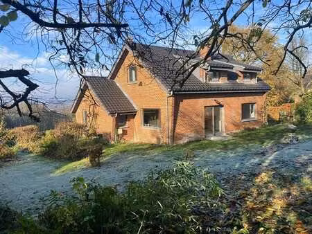 très belle villa entièrement rénovée au calme