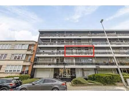 appartement spacieux et lumineux de 2 chambres à vendre à st