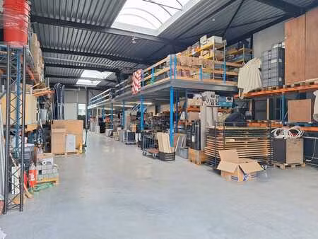 entrepôt récent d'environ 456 m² à louer à roeselare/beveren