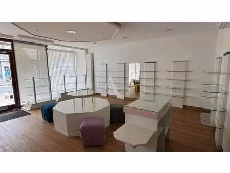 local commercial à vendre