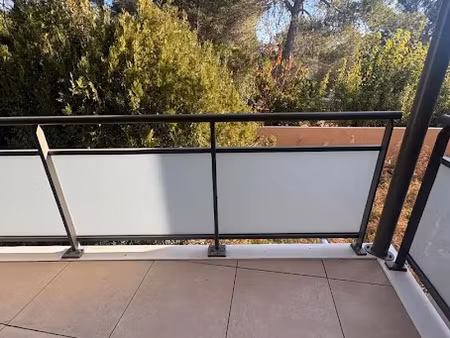 vente appartement 2 pièces 47 m² à villeneuve-les-avignon (30400)  212 999 €