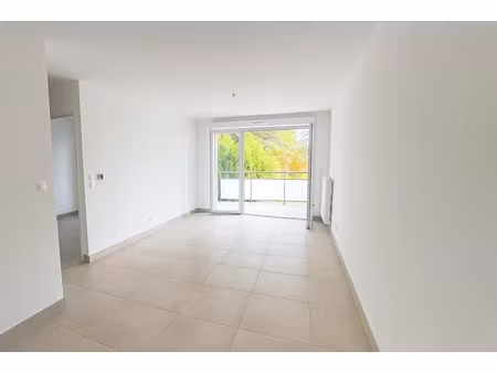 vente appartement 2 pièces 51 m² à villeneuve-les-avignon (30400)  200 000 €