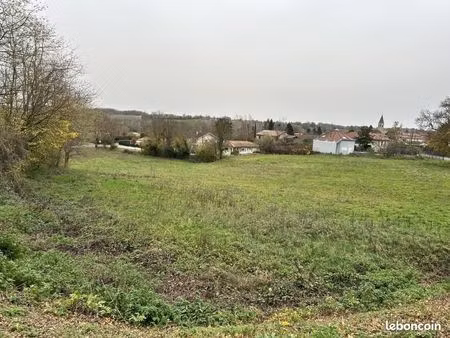 terrain 400 m² montceaux