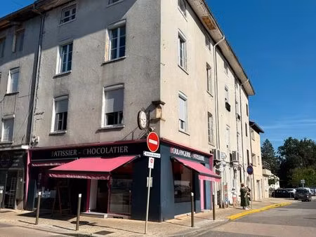 plateau à aménager - 53 m2 thoissey centre