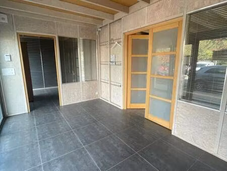 local commercial à louer