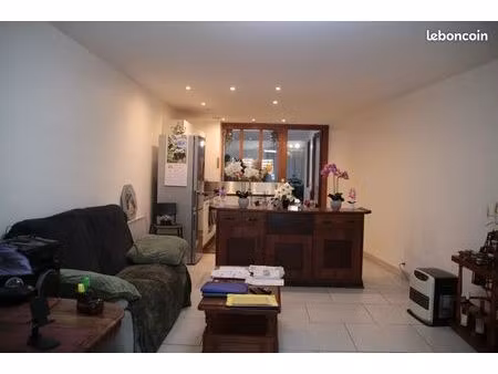 appartement 2 pièces 82 m²