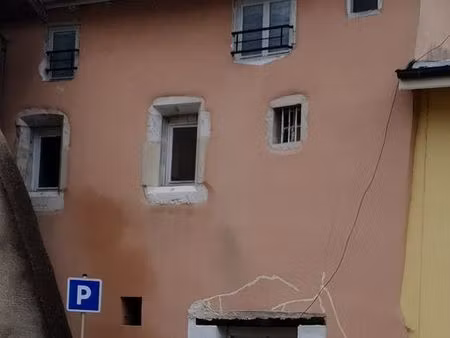 immeuble r+3 traversant à rénover - lagnieu centre