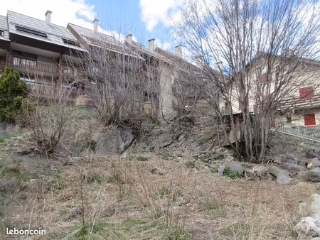 terrain constructible centre village