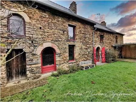 vente longère et corps de ferme à pléchâtel (35470) : à vendre / 199m² pléchâtel