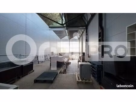 local d'activité 285 m²