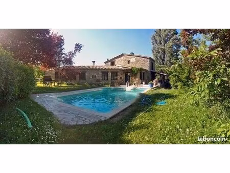 mas en pierres 04860 pierrevert