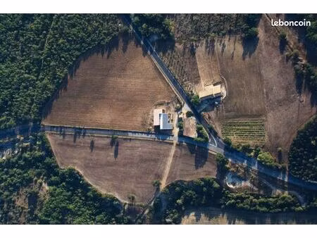 vente exploitation caprine fromagère secteur forcalquier(04)