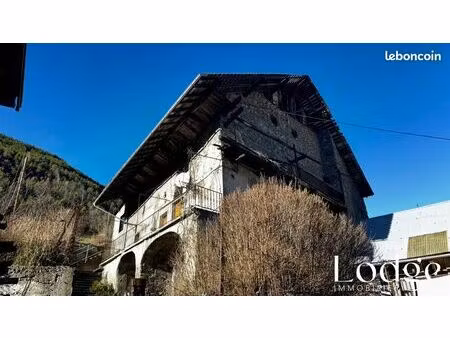 maison 10 pièces 350 m²