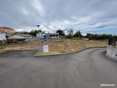 terrain 400 m² le tampon