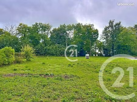 terrain 892 m² montbeliard