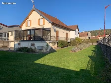 maison 5 pièces 140 m²