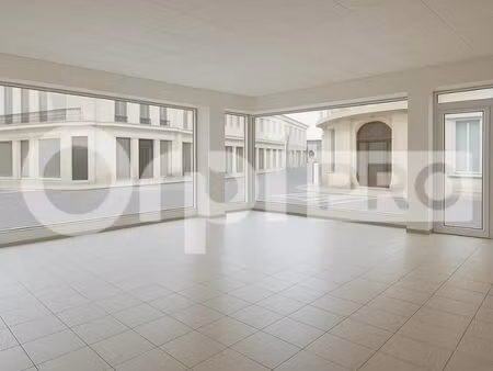 local d'activité 114 m²