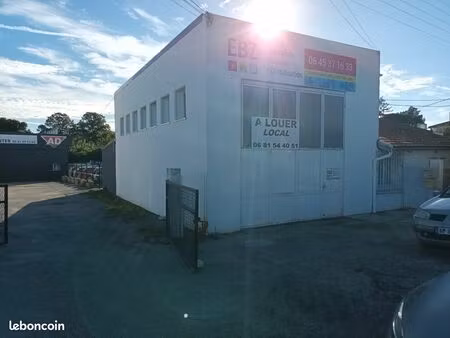 location local commercial